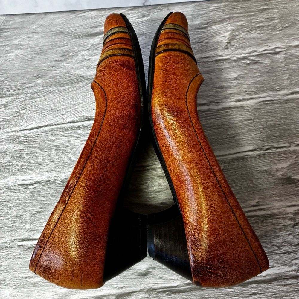 Tradition Rosie Distressed Whisky Slip On Shoes - Picture 5 of 16